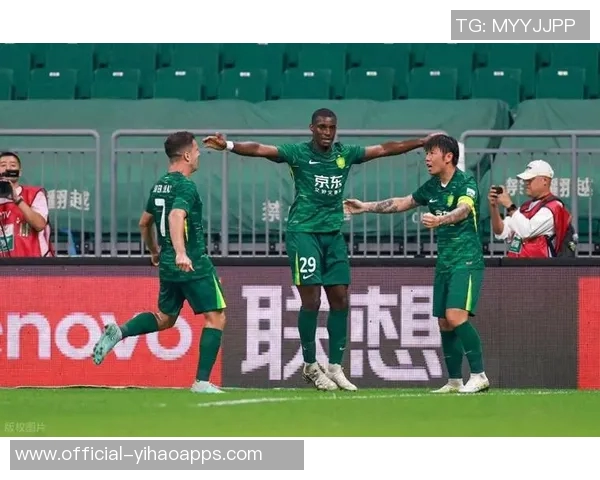 国安近5轮仅获1胜换帅难解球队低谷困境