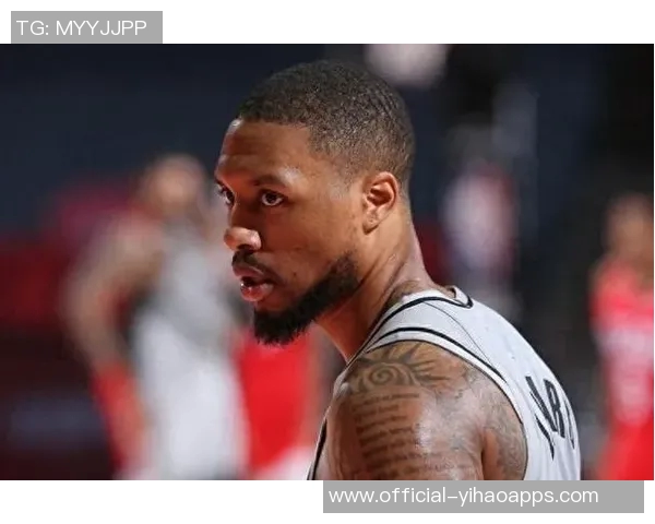 比卢普斯回忆利拉德71分神迹时刻当时我正全神贯注看球 比卢普斯回忆利拉德71分神迹时刻当时我正全神贯注看球