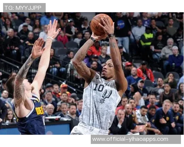 克雷格波特精彩表现撤步远投被犯规成功打成三分加一