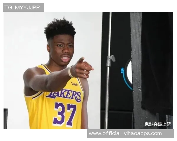 雄鹿裁掉贾马里布耶以腾出空间签约字母弟