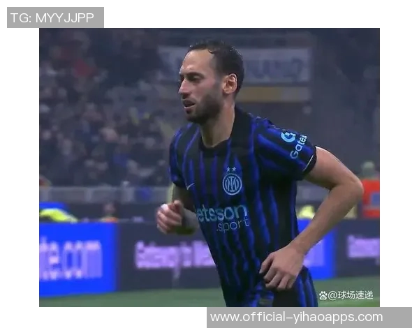 恰尔汗奥卢感恩一路支持从街头球场到国家队百场荣耀之路 恰尔汗奥卢感恩一路支持从街头球场到国家队百场荣耀之路