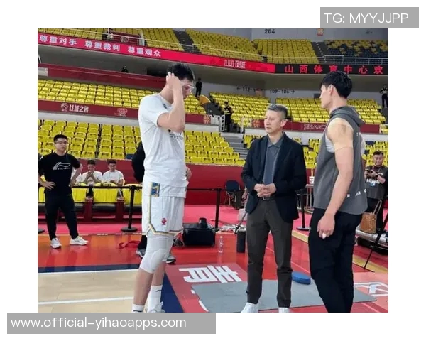 郭士强谈旅外球员归队时间将根据实际情况灵活调整 郭士强谈旅外球员归队时间将根据实际情况灵活调整