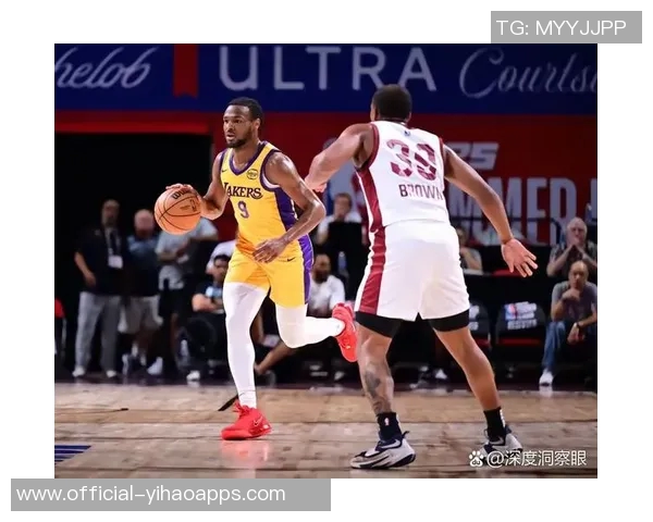 媒体人分析NBA人情世故布朗尼加盟湖人教练如何解读球员心声 媒体人分析NBA人情世故布朗尼加盟湖人教练如何解读球员心声