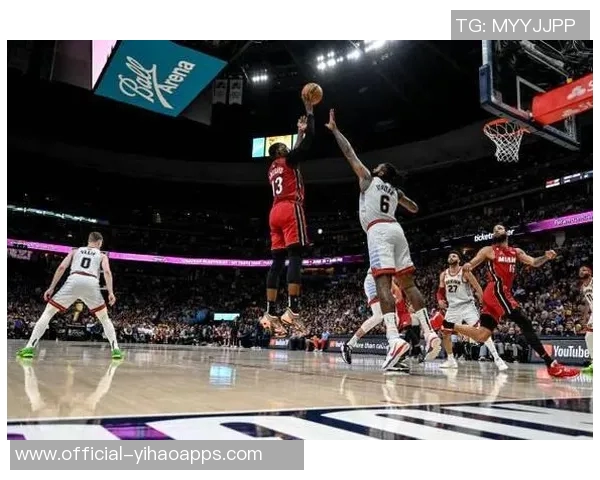 阿德巴约单场五记三分球创热火中锋历史新高表现令人惊叹